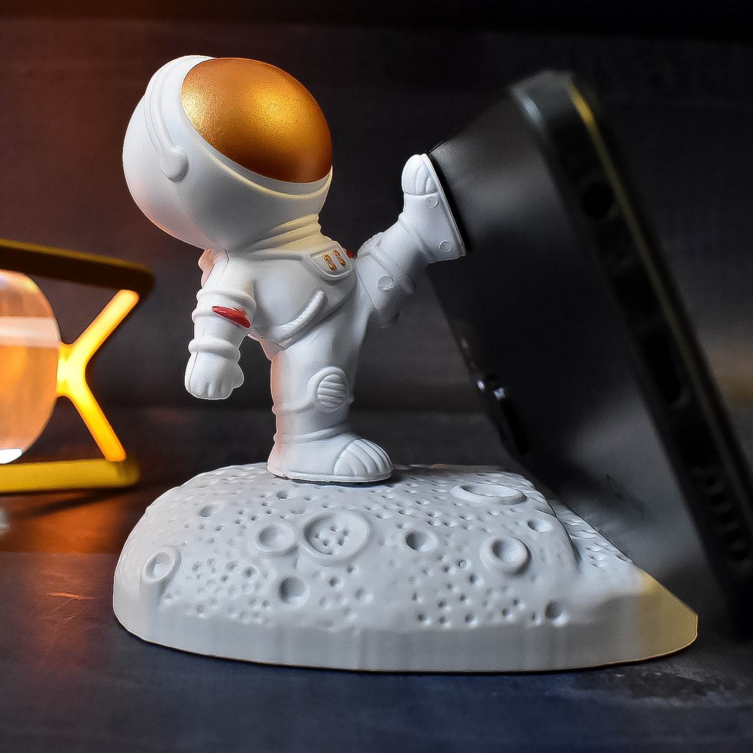 Mobile Holder Astronaut Phone Stand Planet Creative Fun 3d Design (1 Pc) - 9XShoppy
