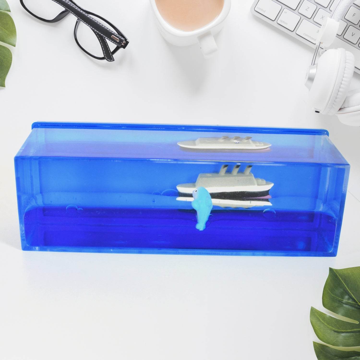 Car Interior Dashboard Decoration Floating Water Cruiser Ship Iceberg Ornament Car Interior Decoration For Birthday Gifts Home Decor Suitable For Home Show Car Decoration Gifts Desk Or Paperweight - 9XShoppy