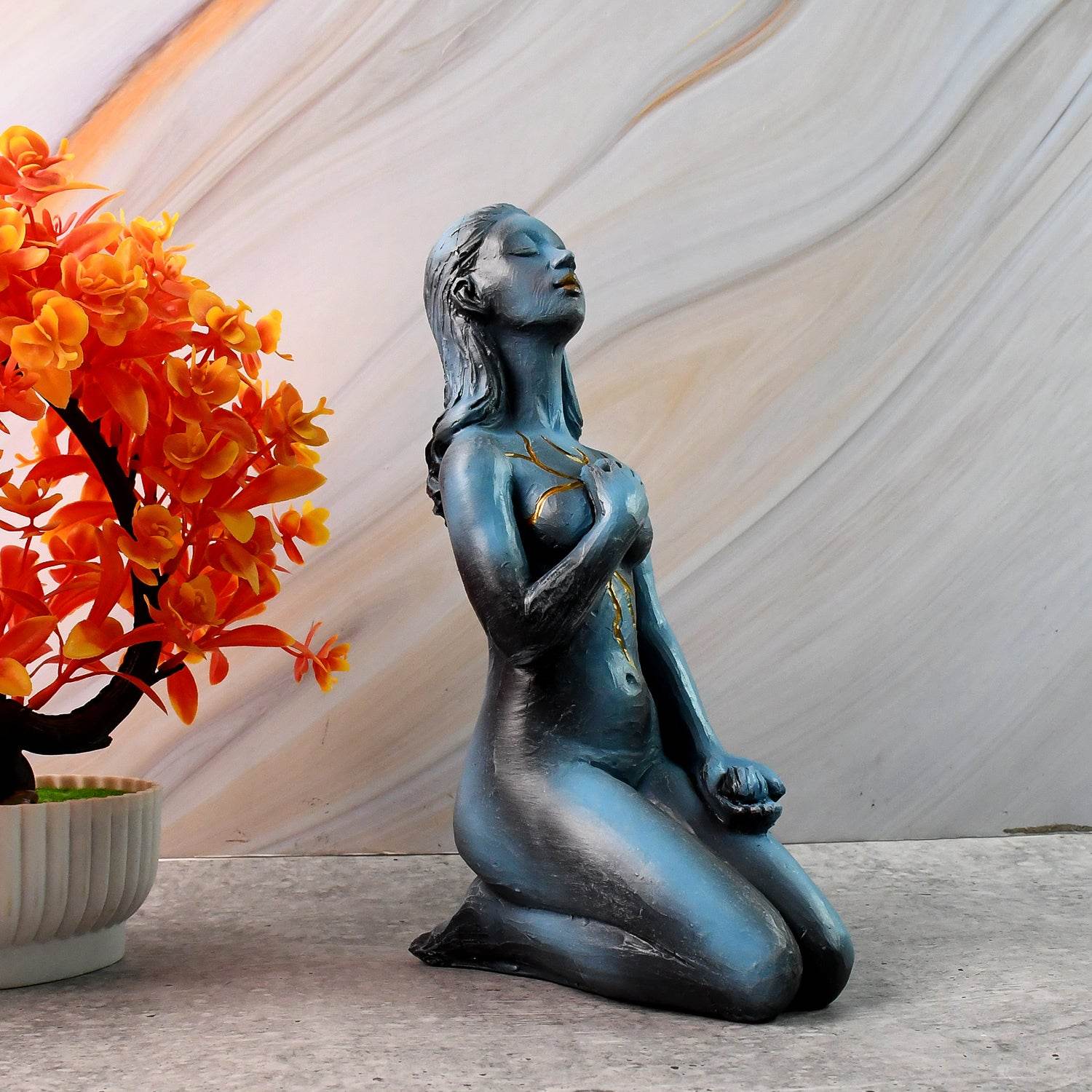 Elegant Resin Kneeling Woman Decorative Statue (1 Pc) - 9XShoppy