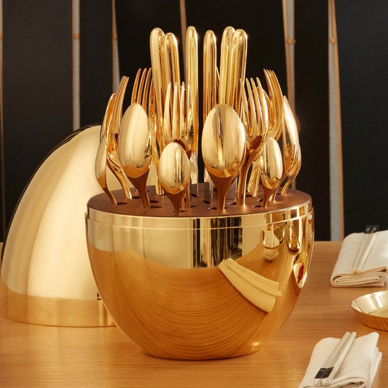Premium Cutlery Set 24 Pcs With Oval Shaped Stand - 9XShoppy