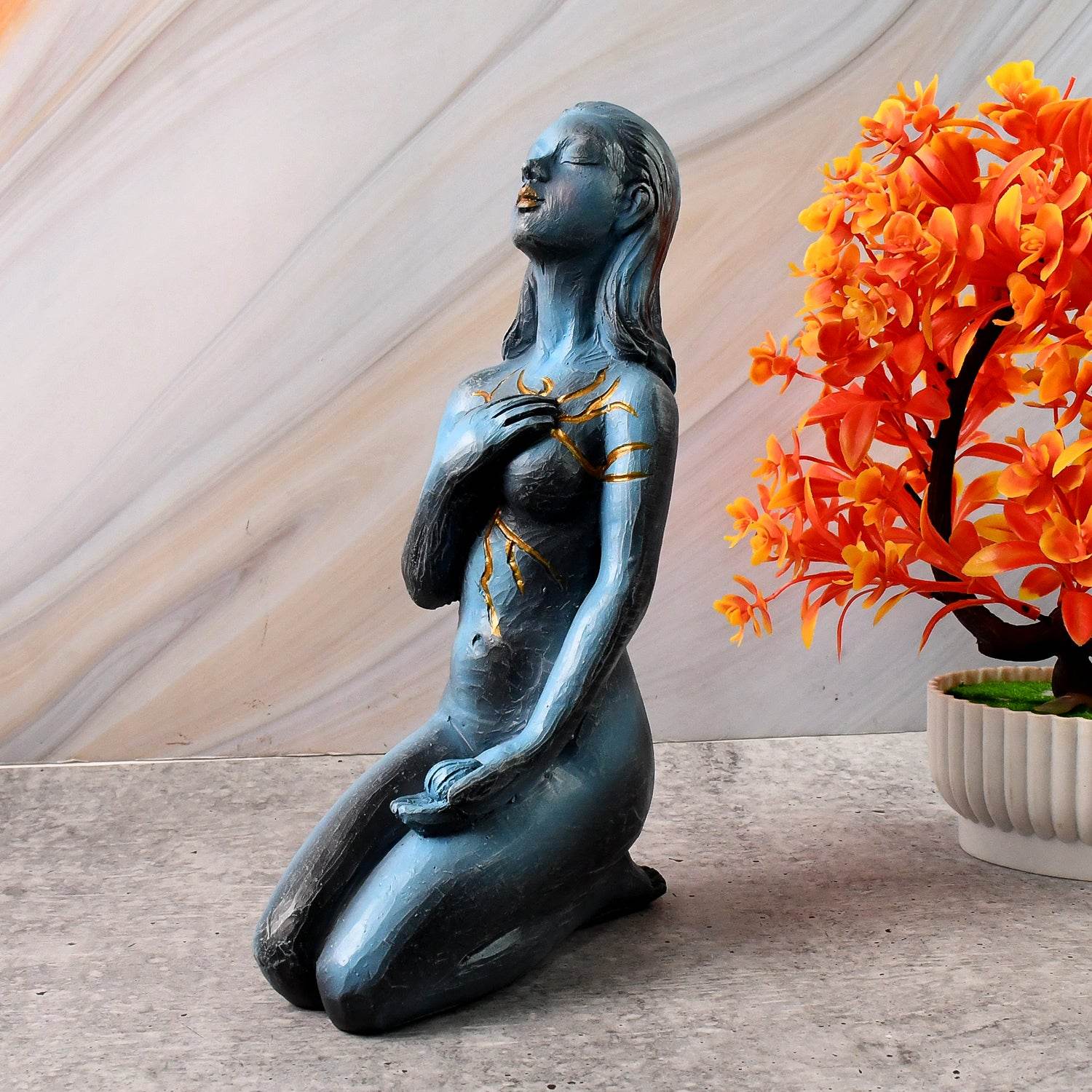 Elegant Resin Kneeling Woman Decorative Statue (1 Pc) - 9XShoppy
